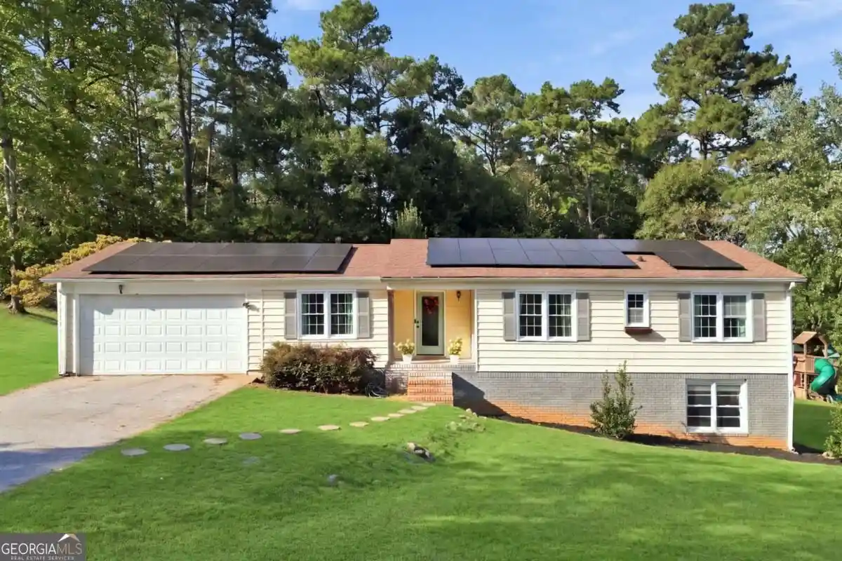 Photo 1 of Single family home for sale at 408 White Way, Winder, GA 30680 | MLS# 10856871 | Listing updated on 2026-10-06