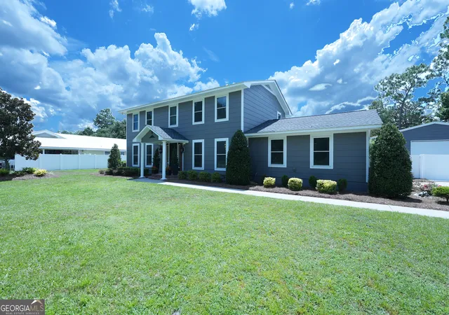 Photo 3 of Single family home for sale at 712 Old Waynesville Rd, Jesup, GA 31546 | MLS# 10811636 | Listing updated on 2026-08-06