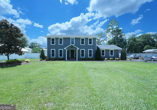 Photo 4 of Single family home for sale at 712 Old Waynesville Rd, Jesup, GA 31546 | MLS# 10811636 | Listing updated on 2026-08-06