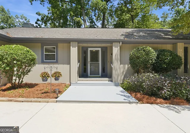 2nd image of 5353 High Harbor Ct, Gainesville, GA 30504 | MLS# 10805534