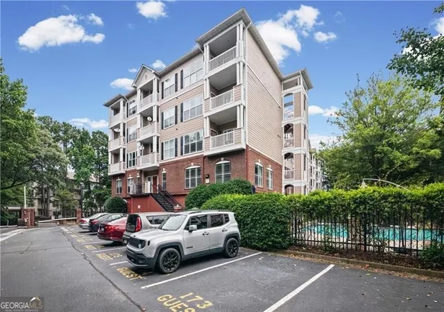 Photo 3 of Condo for sale at 4333 Dunwoody Park #1311, Atlanta, GA 30338 | MLS# 10787379 | Listing updated on 2026-08-01