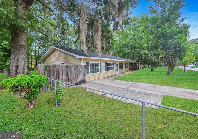 Photo 4 of Single family home for sale at 514 Heritage Dr, Hinesville, GA 31313 | MLS# 10763139 | Listing updated on 2026-09-23