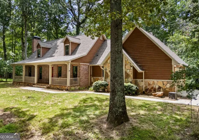 Photo 2 of Single family home for sale at 1542 Lumpkin County Pkwy, Dahlonega, GA 30533 | MLS# 10809403 | Listing updated on 2026-08-15