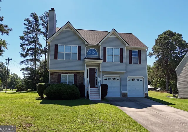 Homes for sale in Carrollton, GA | 100 Hawthorn Dr, Carrollton, GA 30116 | MLS# 10760168