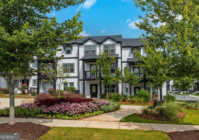 Photo 3 of Townhouse for sale at 708 Mulberry Walk, Woodstock, GA 30188 | MLS# 10821858 | Listing updated on 2026-09-12