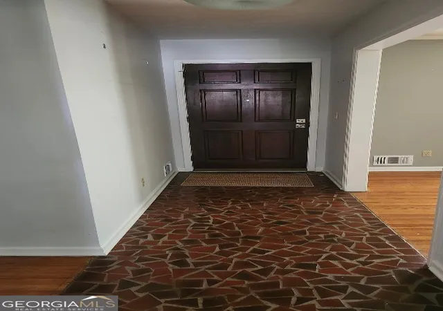 5th image of 4456 Luxembourg Dr Sw, Decatur, GA 30034 | MLS# 10720087