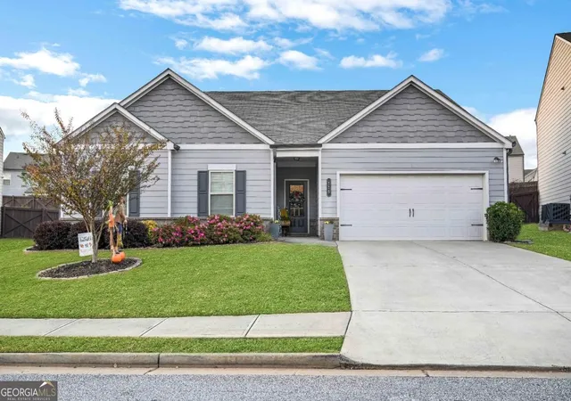 Homes for sale in Auburn, GA | 115 Creekside Bluff Wy, Auburn, GA 30011 | MLS# 10703436