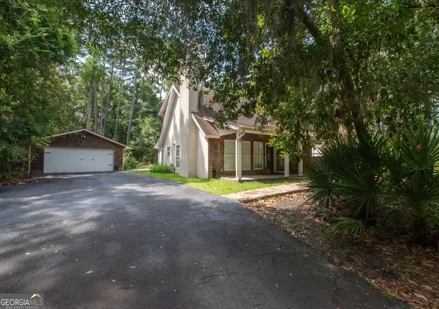 3rd image of 204 Winnie Trl, Brunswick, GA 31525 | MLS# 10778333