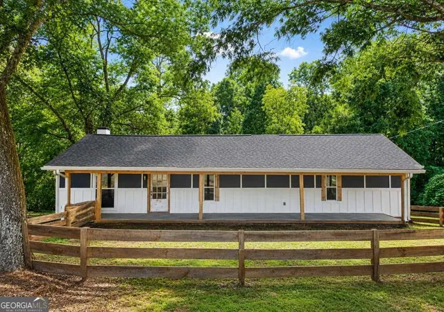 Photo 1 of Sale Pending at 4117 Mason Creek Rd, Winston, GA 30187 | MLS# 10821870 | Listing updated on 2026-08-21