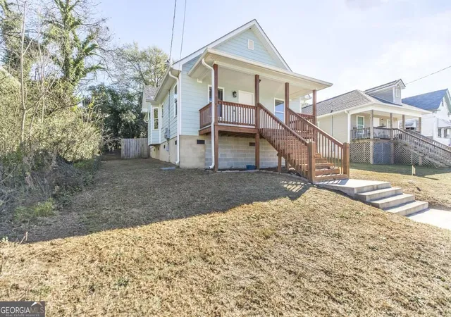 Photo 3 of Single family home for sale at 338 Monroe St, Macon, GA 31201 | MLS# 10831425 | Listing updated on 2026-09-06
