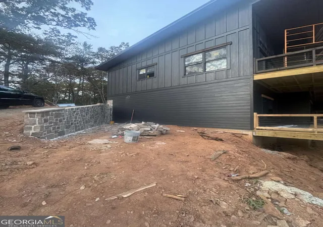 Photo 3 of Sale Pending at 195 Wolf Creek Mountain Rd, Mineral Bluff, GA 30559 | MLS# 10631989 | Listing updated on 2026-02-27