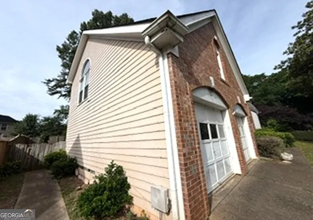 Homes for sale in Alpharetta, GA | 11640 Windbrooke Wy, Alpharetta, GA 30005 | MLS# 10763327