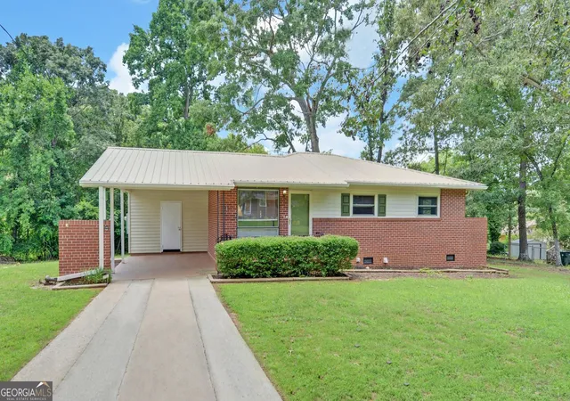 Photo 2 of Single family home for sale at 60 Kelsey Dr, Hartwell, GA 30643 | MLS# 10735678 | Listing updated on 2026-09-19