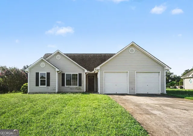 Single family home for sale at 917 Justin Dr, Winder, GA 30680 | MLS# 10828994