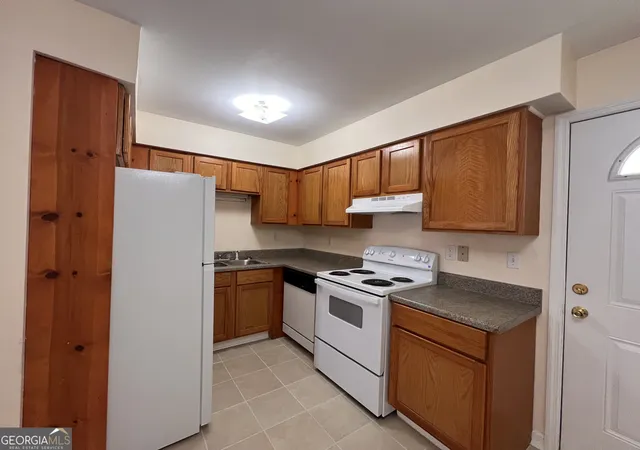 4th image of 2674 Evans Mill Dr, Lithonia, GA 30058 | MLS# 10725824