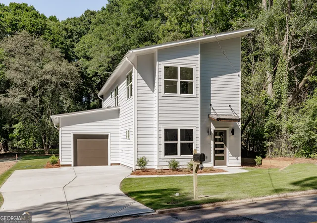 Photo 1 of Single family home for sale at 169 Vine St, Athens, GA 30601 | MLS# 10697952 | Listing updated on 2026-09-11