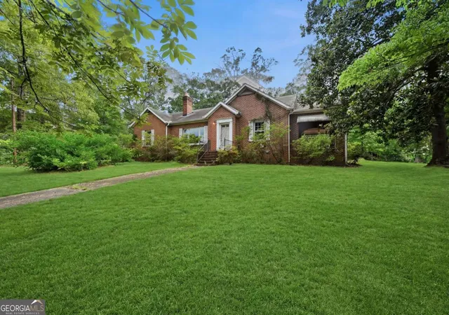 Photo 2 of Single family home for sale at 5922 Medlock Ave, Austell, GA 30106 | MLS# 10808278 | Listing updated on 2026-09-16
