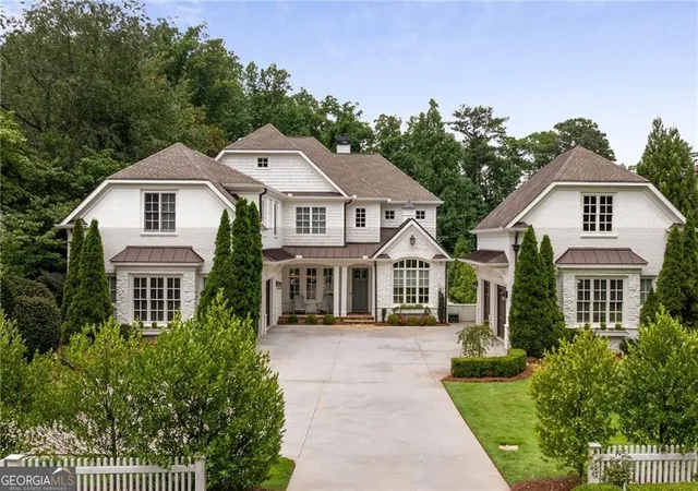 Photo 1 of Single family home for sale at 4667 Dudley Ln, Atlanta, GA 30327 | MLS# 10831514 | Listing updated on 2026-09-06