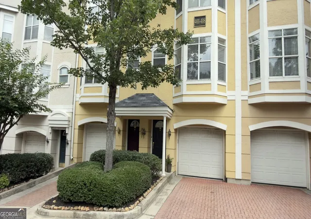 Photo 2 of Townhouse for sale at 375 Highland Ave Ne #404, Atlanta, GA 30312 | MLS# 10793597 | Listing updated on 2026-09-18
