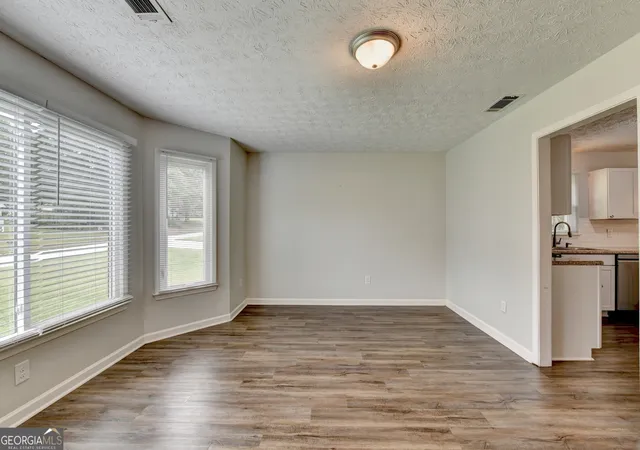 Photo 3 of Single family home for sale at 2300 Huntington Dr, Loganville, GA 30052 | MLS# 10816181 | Listing updated on 2026-10-30