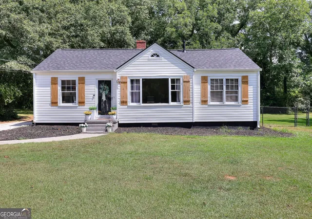 2nd image of 186 S Forest Ave, Social Circle, GA 30025 | MLS# 10828093