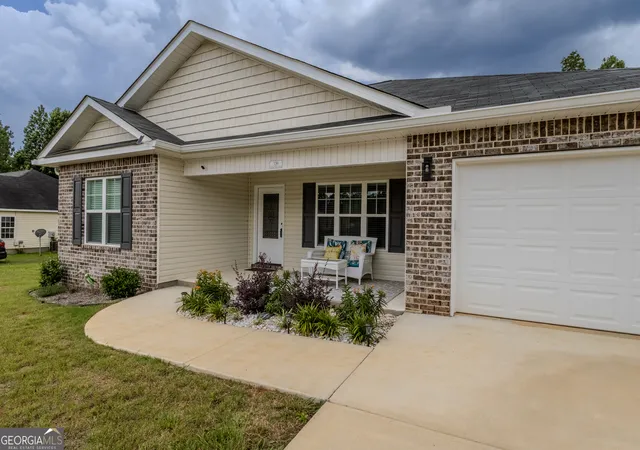 3rd image of 150 Long Pines Cir, East Dublin, GA 31027 | MLS# 10787760