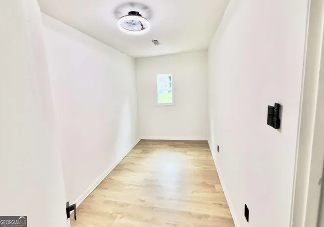 Photo 4 of Single family home for sale at 2070 Mallard Wy, Lithonia, GA 30058 | MLS# 10778279 | Listing updated on 2026-09-17