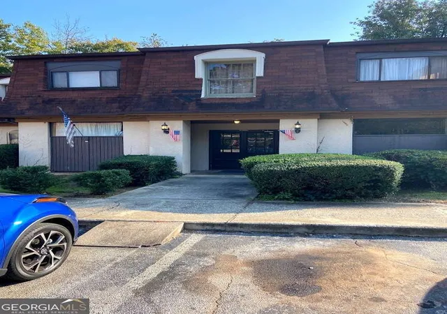 1st image of 71 Pl Fontaine, Lithonia, GA 30038 | MLS# 10814846