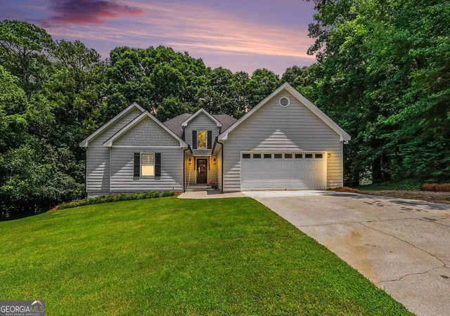 Photo 2 of Single family home for sale at 2266 Orion Ct, Grayson, GA 30017 | MLS# 10797066 | Listing updated on 2026-09-11