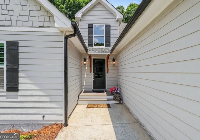 Photo 4 of Single family home for sale at 2266 Orion Ct, Grayson, GA 30017 | MLS# 10797066 | Listing updated on 2026-09-25