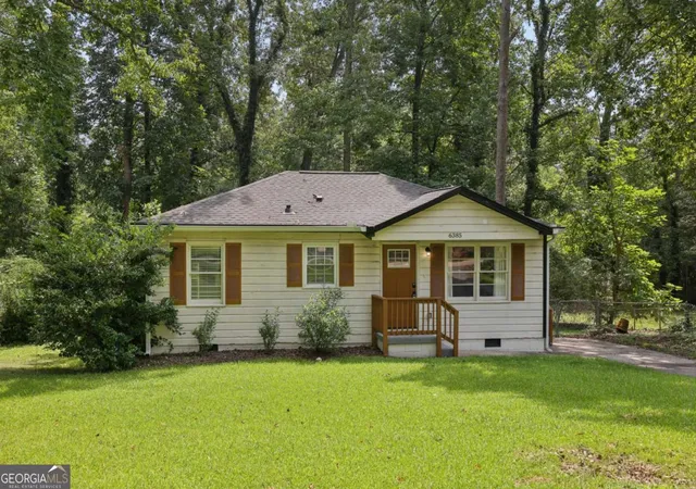 1st image of 6385 Lobelia Rd Sw, Mableton, GA 30126 | MLS# 10815358