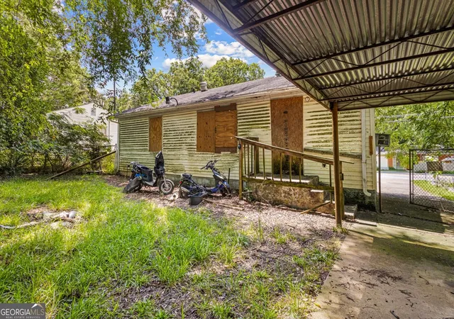 Photo 17 of Single family home for sale at 449 Hamilton E Holmes Dr Nw, Atlanta, GA 30318 | MLS# 10822224 | Listing updated on 2026-08-22