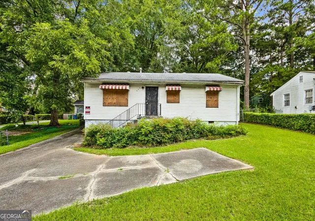 Photo 1 of Single family home for sale at 449 Hamilton E Holmes Dr Nw, Atlanta, GA 30318 | MLS# 10822224 | Listing updated on 2026-08-22
