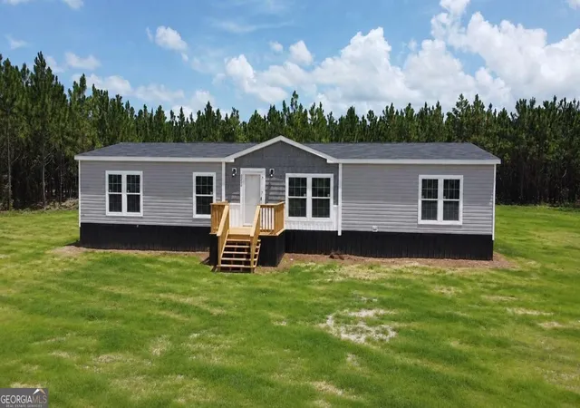 Photo 1 of Manufactured home for sale at 5240 Owens Rd, Blackshear, GA 31516 | MLS# 10827948 | Listing updated on 2026-09-06