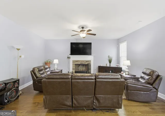 5th image of 127 Austin Storey Cir, Newnan, GA 30263 | MLS# 10731496