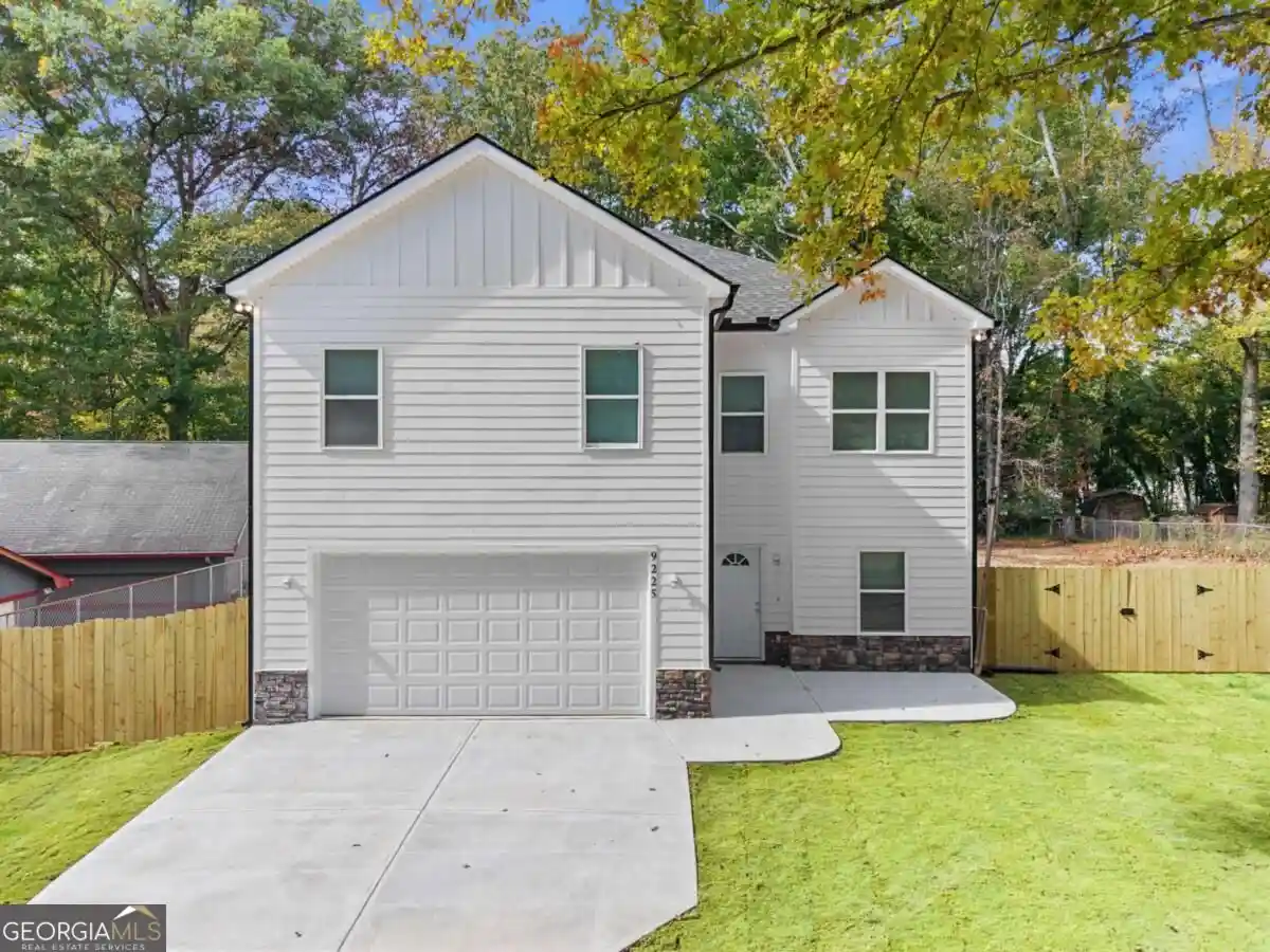 Photo 1 of Single family home for sale at 9225 Woodhill Ln, Jonesboro, GA 30238 | MLS# 10881920 | Listing updated on 2026-10-30