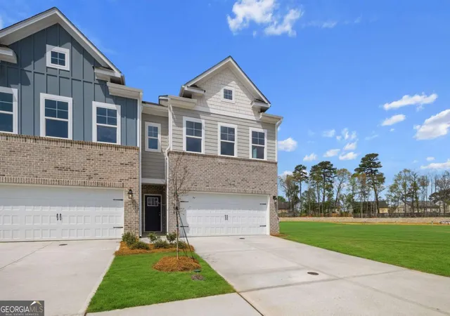 3rd image of 3641 Donovan Cir, Loganville, GA 30052 | MLS# 10811450