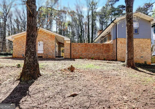 1st image of 5213 Oxbow Rd, Stone Mountain, GA 30087 | MLS# 10762680