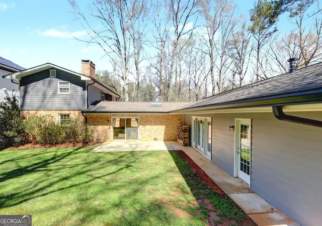 5th image of 5213 Oxbow Rd, Stone Mountain, GA 30087 | MLS# 10762680