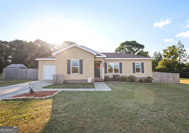 1st image of 104 Sandalwood Cir, Statesboro, GA 30458 | MLS# 10831237