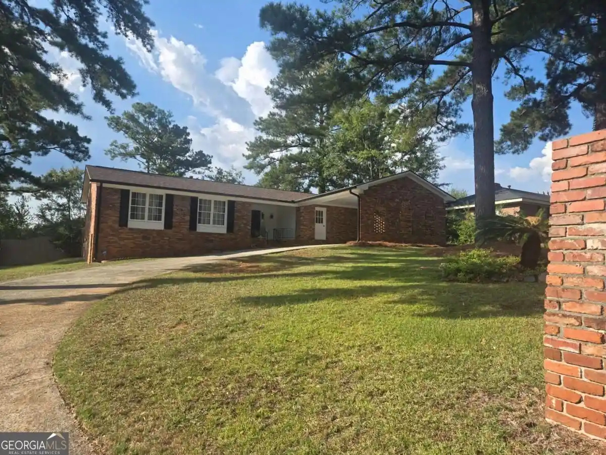 Photo 1 of Single family home for sale at 2853 Portland Pl, Macon, GA 31211 | MLS# 10853788 | Listing updated on 2026-10-10