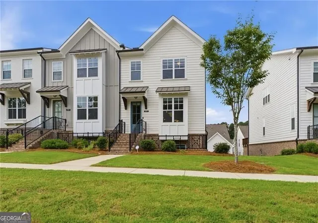 Photo 2 of Townhouse for sale at 835 Green Sapling Trl, Suwanee, GA 30024 | MLS# 10830419 | Listing updated on 2026-09-04
