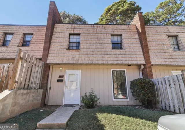 1st image of 6429 Woodstone Wy, Morrow, GA 30260 | MLS# 10803358
