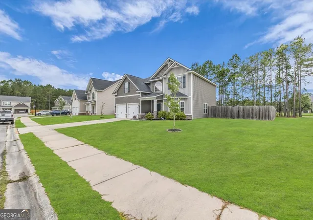 Photo 3 of Single family home for sale at 13 Blaze Cir, Hinesville, GA 31313 | MLS# 10774743 | Listing updated on 2026-09-23