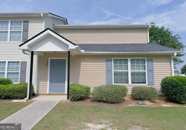 1st image of 1430 Eastmont Dr Nw, Conyers, GA 30012 | MLS# 10777636