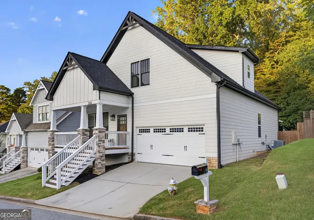 Photo 3 of Single family home for sale at 2896 Silver Hill Ter, Atlanta, GA 30316 | MLS# 10833851 | Listing updated on 2026-09-28