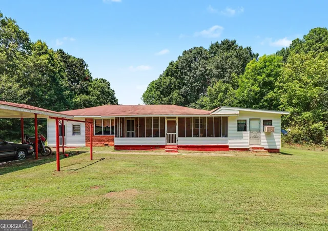 1st image of 931 Davenport St, Cedartown, GA 30125 | MLS# 10823228