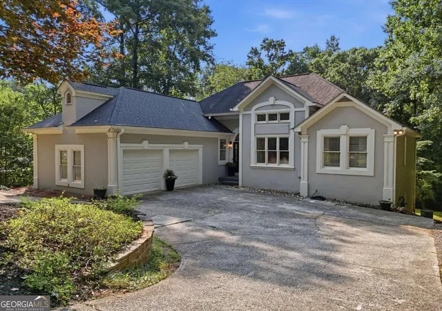 Photo 2 of Single family home for sale at 3075 Saint Gallen Ct, Cumming, GA 30041 | MLS# 10817513 | Listing updated on 2026-09-06