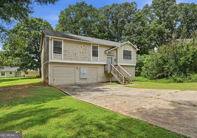 Photo 3 of Single family home for sale at 3875 Mcgill Wy, Decatur, GA 30034 | MLS# 10831114 | Listing updated on 2026-09-12