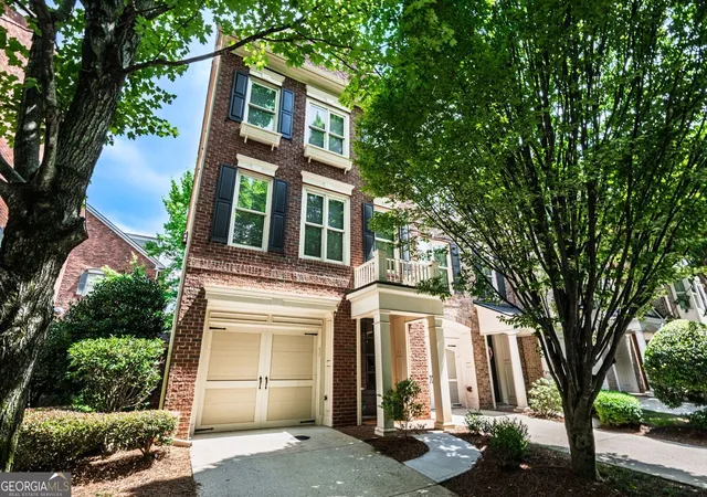 Photo 4 of Townhouse for sale at 11193 Calypso Dr, Alpharetta, GA 30009 | MLS# 10821331 | Listing updated on 2026-09-14